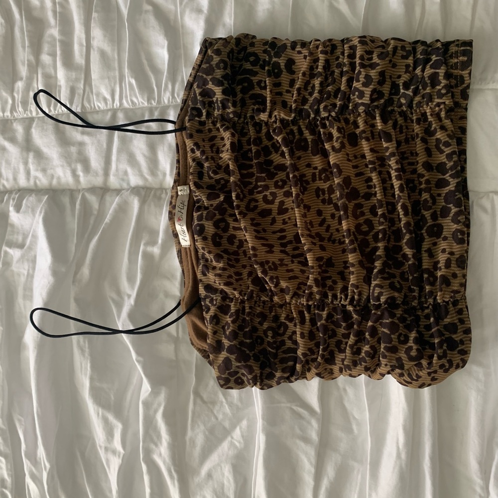 BOUTIQUE CHEETAH PRINT CROP TOP